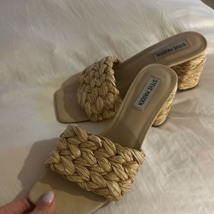 8.5 Steve Madden heeled sandals